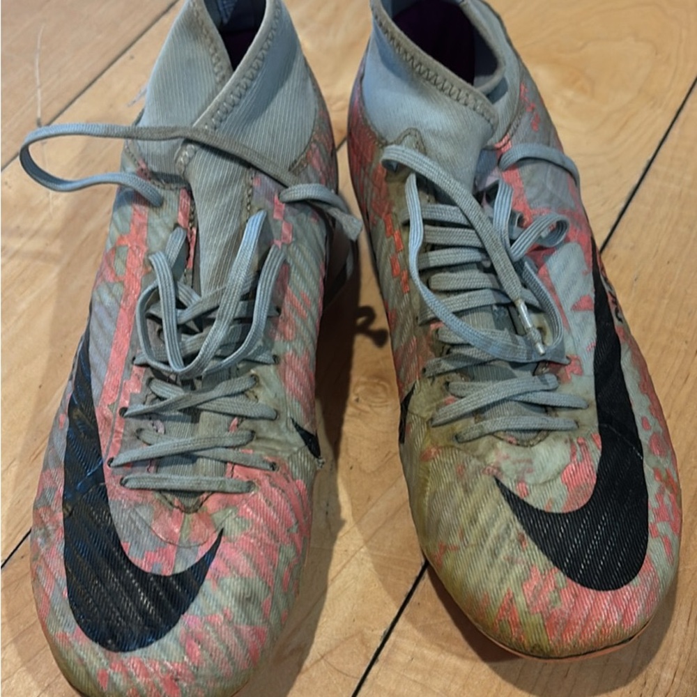 Nike Pink and Gray Athletic Cleats
